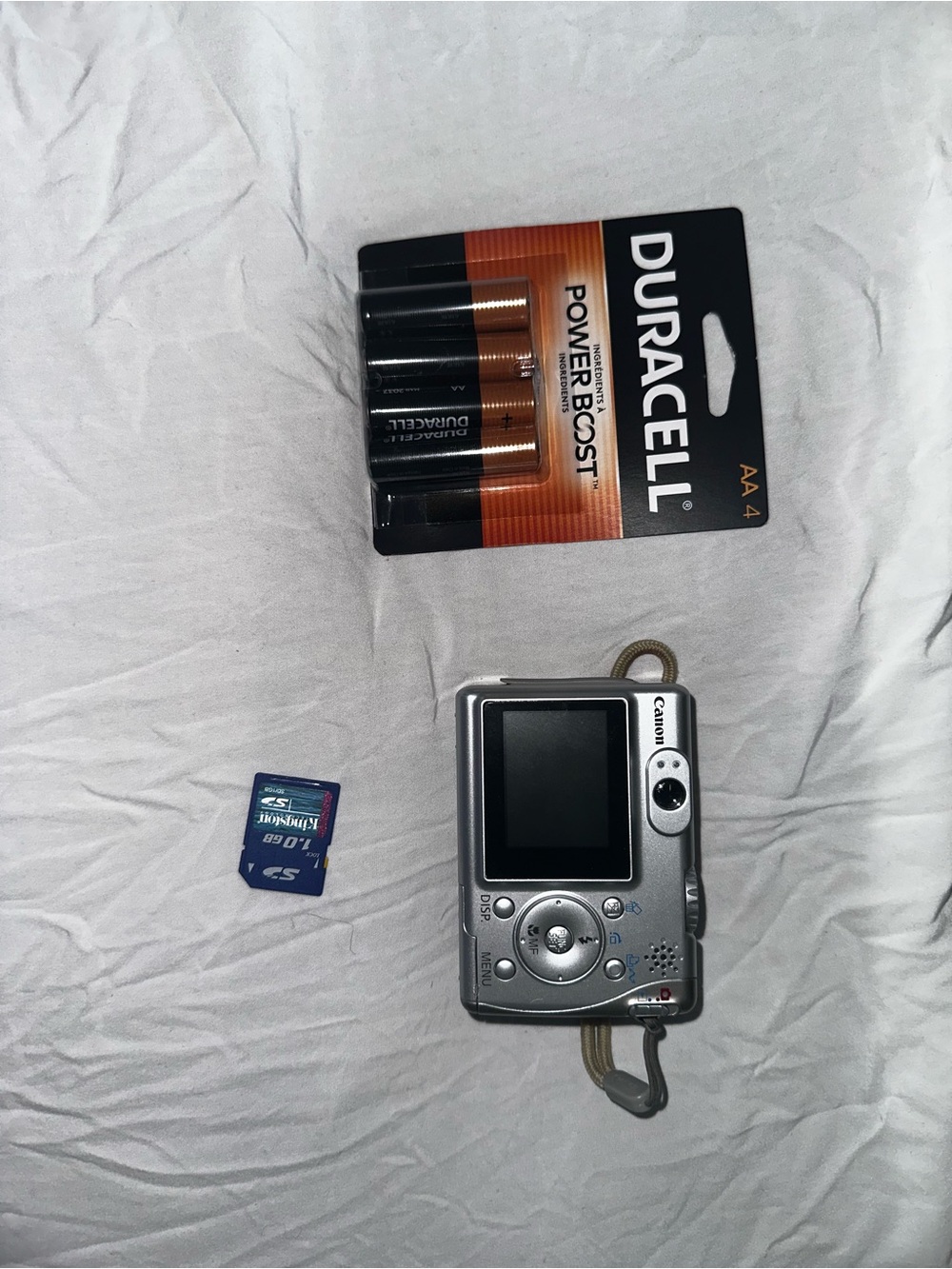 Canon PowerShot A530 Digital Camera in Silver with Wrist Strap - Picture 3 of 3